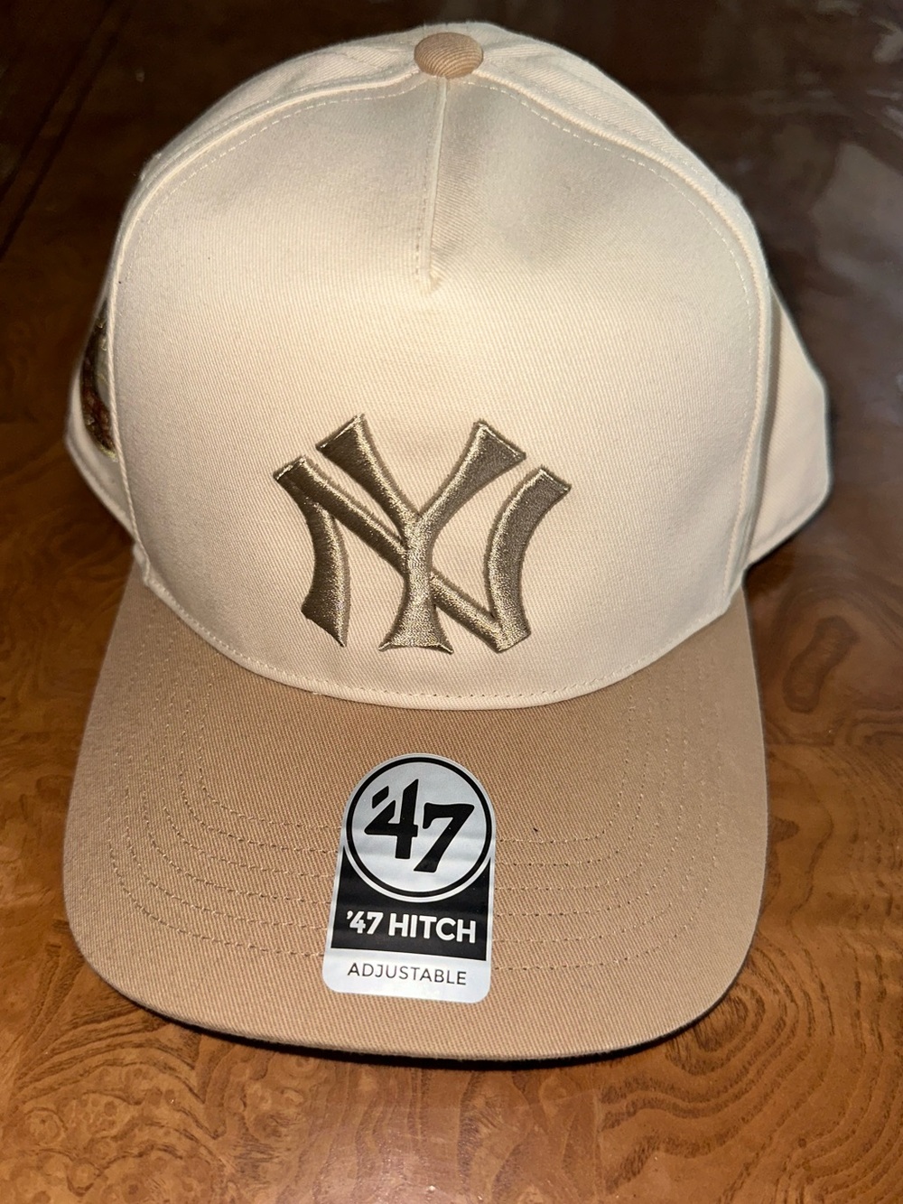 47 Brand Cream & Black Baseball Cap with Pink Underbill